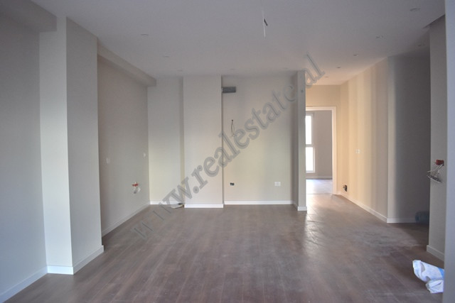 Office for Rent at Aura Complex, Dritan Hoxha Street, Tirana
An located on the 4th floor of a newly